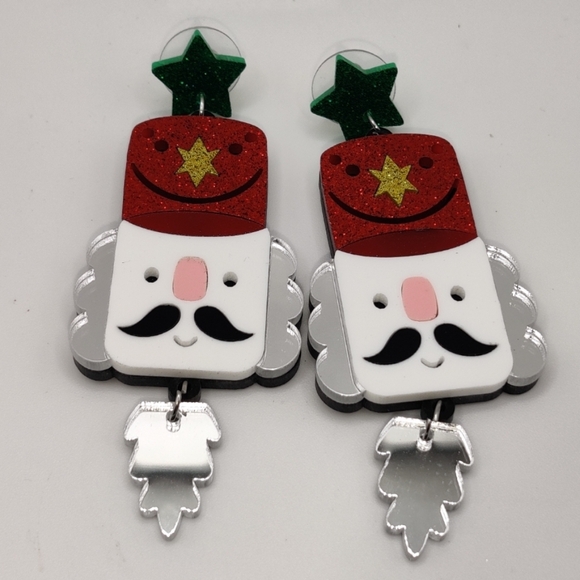 CHRISTMAS NUTCRACKER HEAD & FACE POST EARRINGS NWT W/ MIRROR EFFECT. - Picture 3 of 3